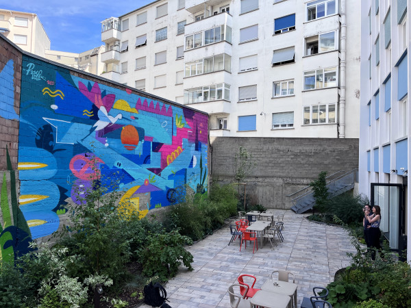 <span>Pisco Logik x Hotel Ibis Strasbourg</span><i>→</i>