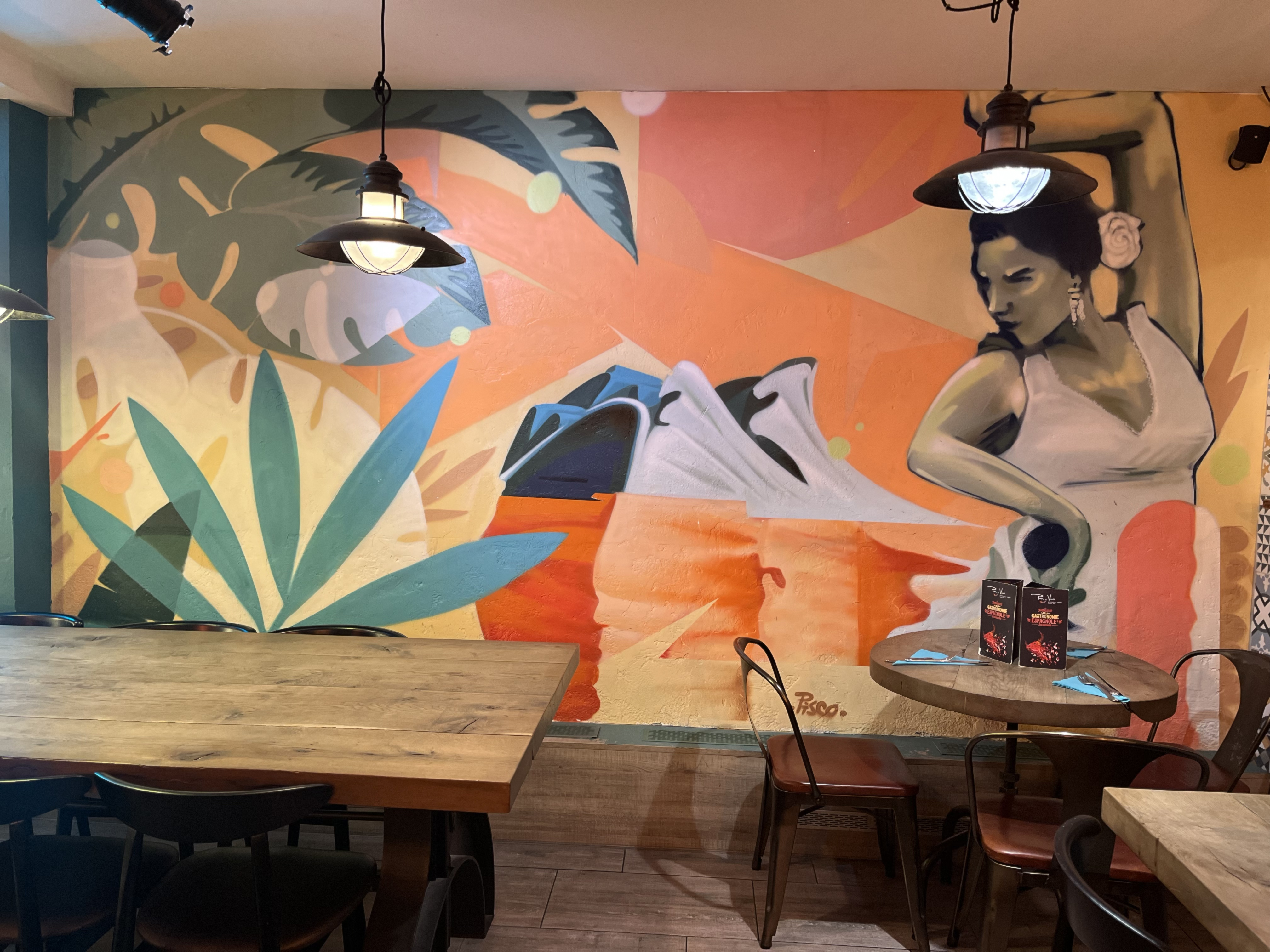 decoration restaurant pan y vino strasbourg espagnol fresque graffiti tag street art strasbourg pisco piscologik