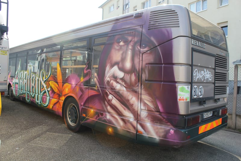 Décor « Abribus 2015 » par Piscologik, vue 3 sur 4