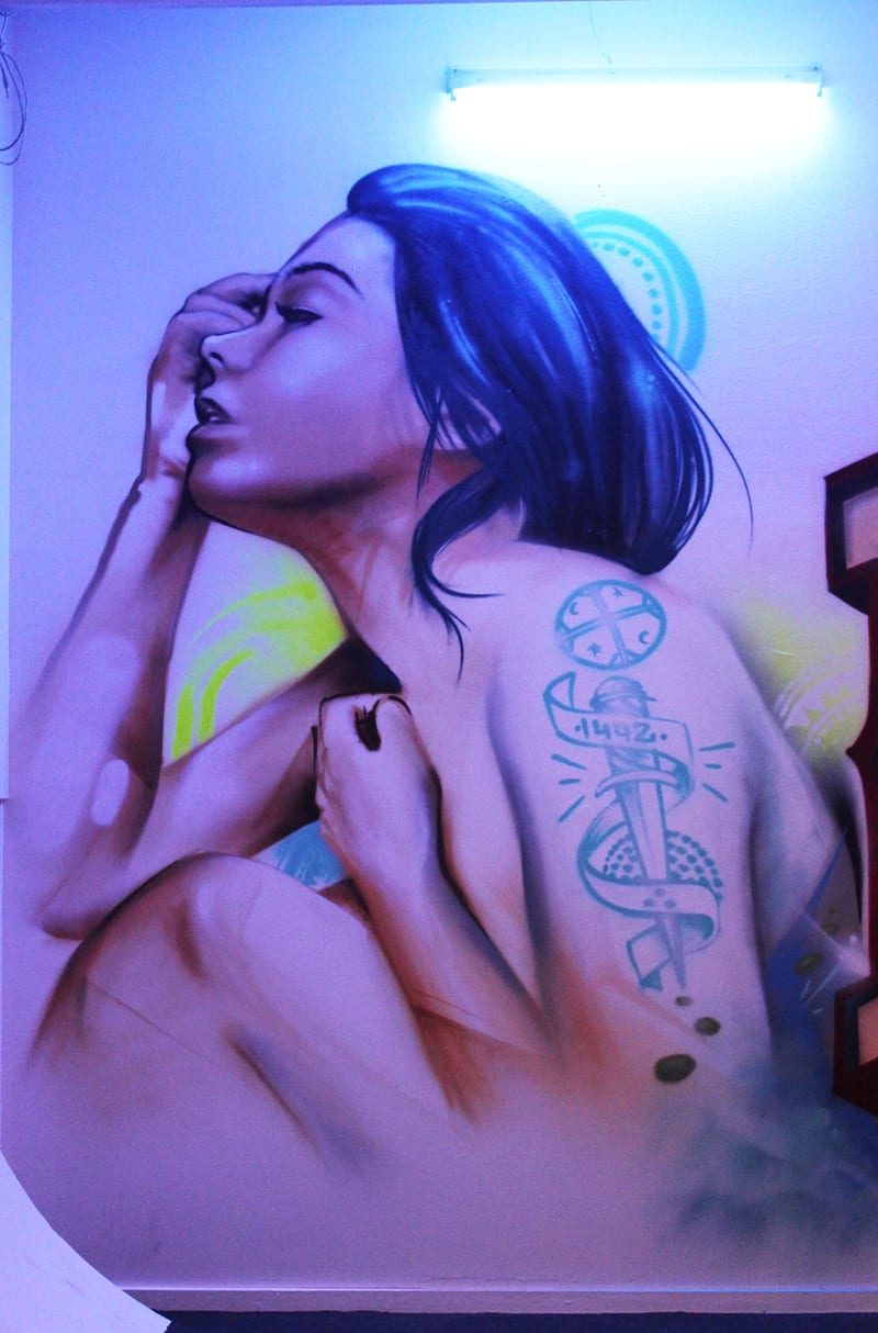 Fresque murale « Neon Portrait » par Piscologik
